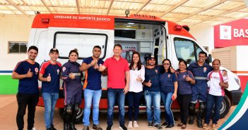 Prefeito Gaston Entrega Nova e Moderna Ambulância para Equipe do Samu